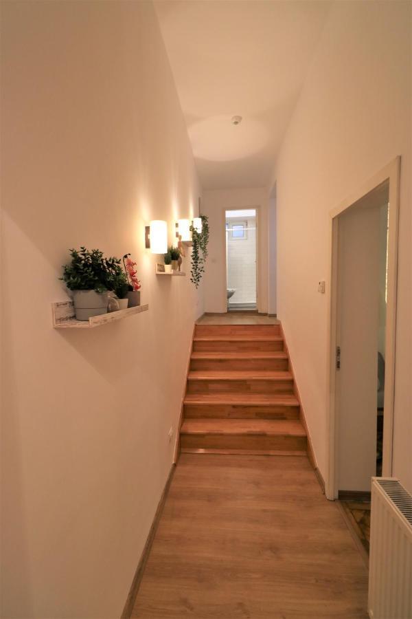 Appartamento Cozy Old Town - Free Minibar Bucarest